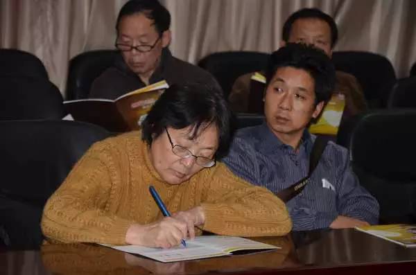 b38bf0c0b650bfd91ad8e843011198c7-sz_2370